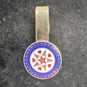 Vintage Robbins Co. Enamel Medallion Tie Clip – Hearts & Star Design